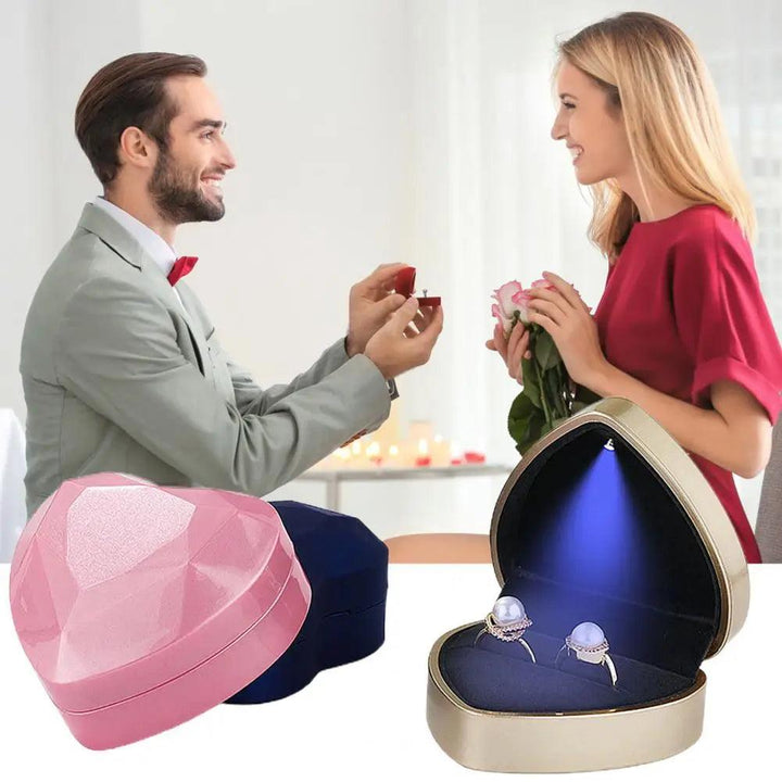 Led Illuminated Ring Box Heart Shaped Led Ring Box Portable Case for Proposal Engagement Wedding Pocket-sized Jewellery Gift Box MRLOUIS