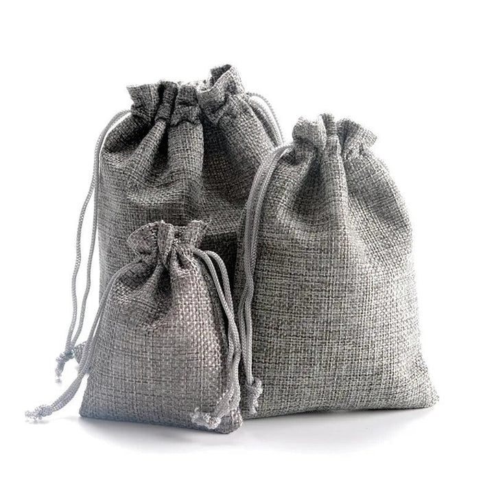 50pcs Gift Bag Vintage Style Natural Burlap Linen Jewelry Travel Storage Pouch Mini Candy Jute Packing Bags christmas gift box MRLOUIS