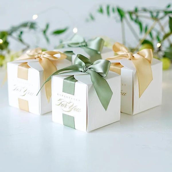 New Wedding Favors Gift Box Souvenirs Gift Box With Ribbon Candy Boxes For Christening Baby Shower Birthday Event Party Supplies MRLOUIS