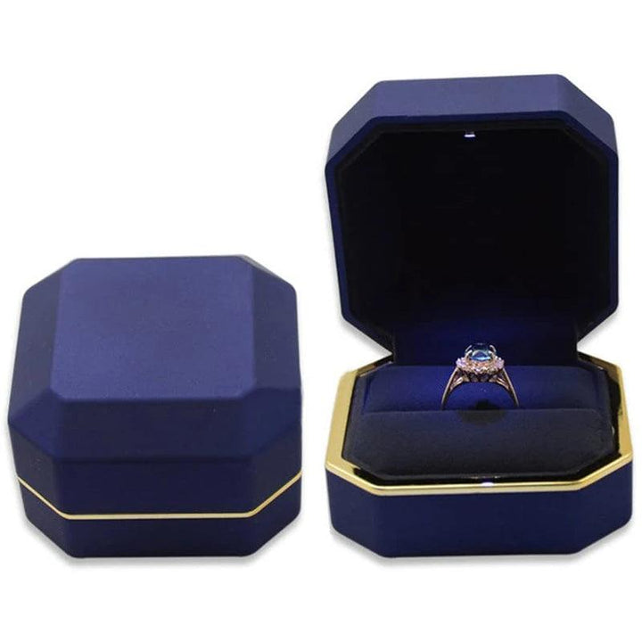 1 Pcs LED Jewelry Ring Box Luxury Velvet Rubber Necklace Pendant Gifts Display With Light For Proposal Engagement Wedding Case MRLOUIS