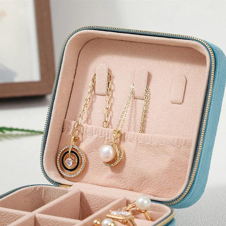 Velvet Jewelry Box For Women Necklace Ring Earrings Organizer Holder Travel Portable Zipper Square Jewelry Storage Case MRLOUIS