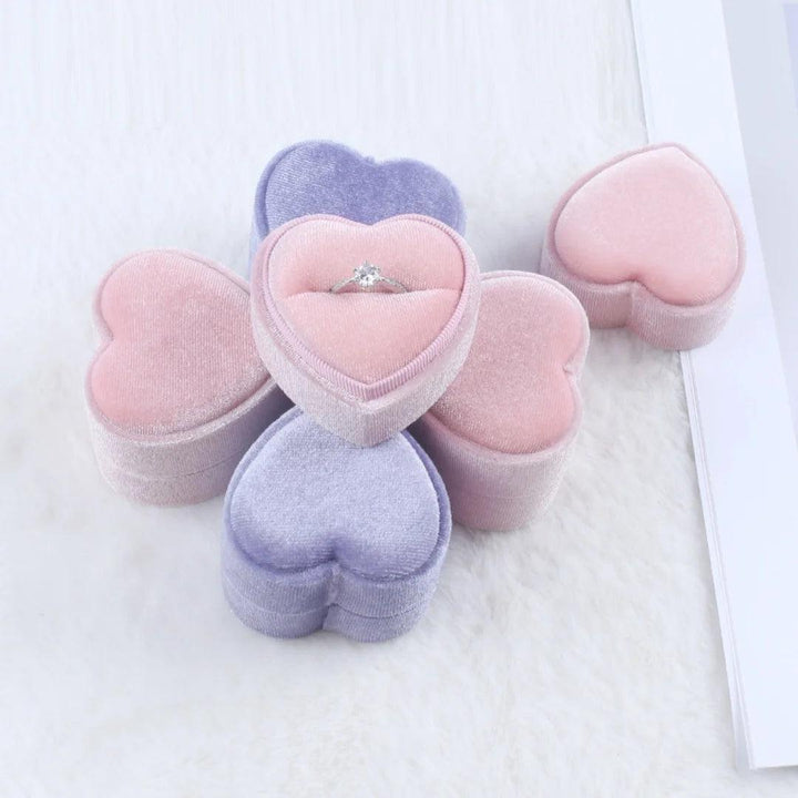 New Creative Heart Shaped Velvet Ring Box Jewelry Packaging Storage Box Propose Marriage Wedding Ring Organizer Display Case MRLOUIS