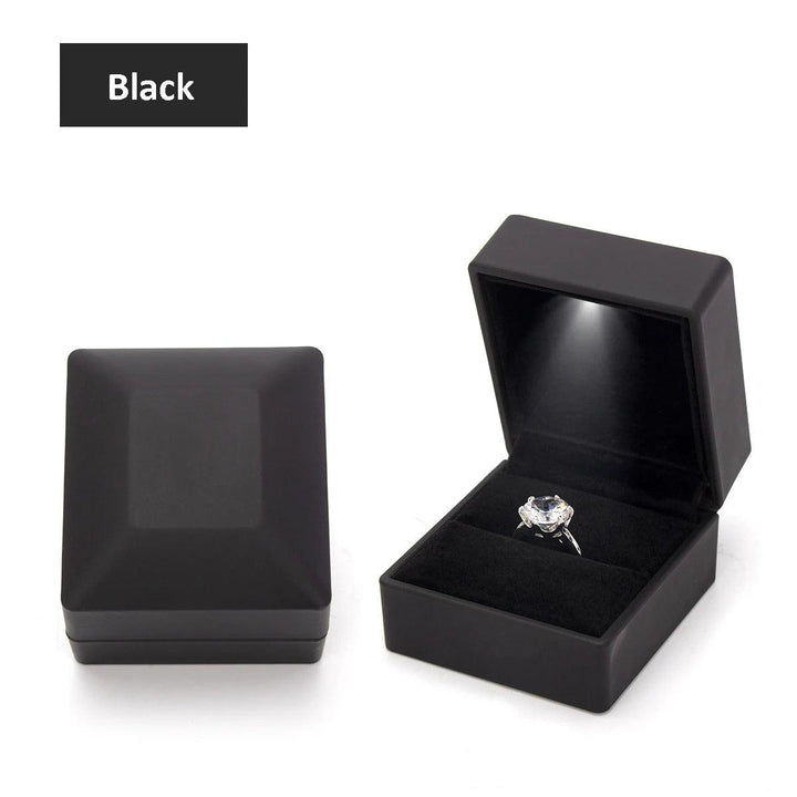 Luxury Ring Box With LED Light Diamond Ring Boxes Storage For Engagement Wedding Birthday Valentine's Day Ring Display Organizer MRLOUIS