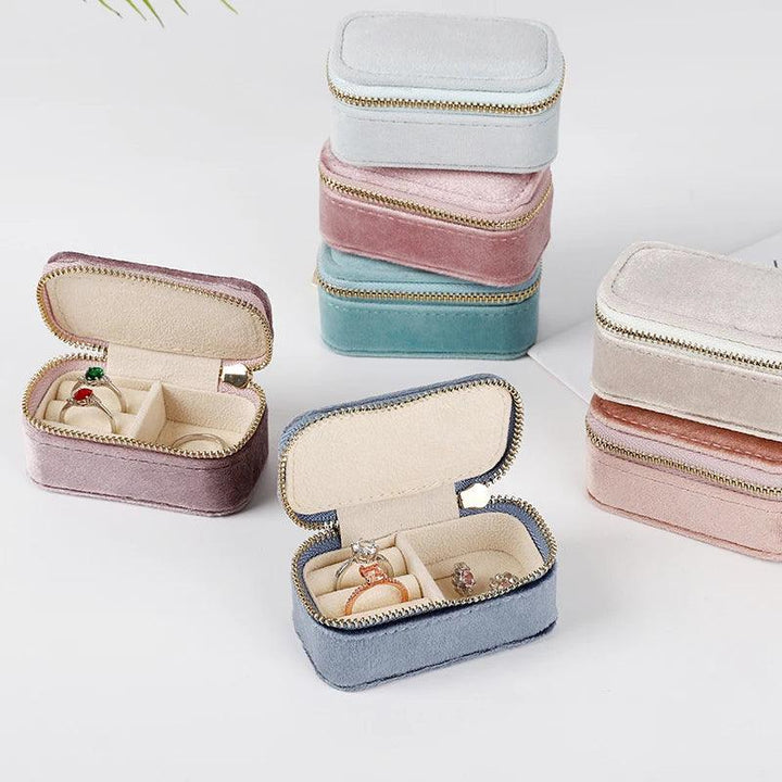 1pcs Mini Velvet Ring Box Jewelry Storage Case Single Layer Earrings Necklace Organizer Candy Color Zipper Bag Travel Portable MRLOUIS