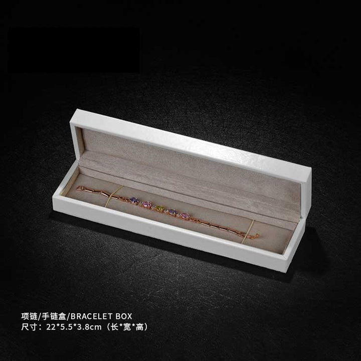 bracelet box white