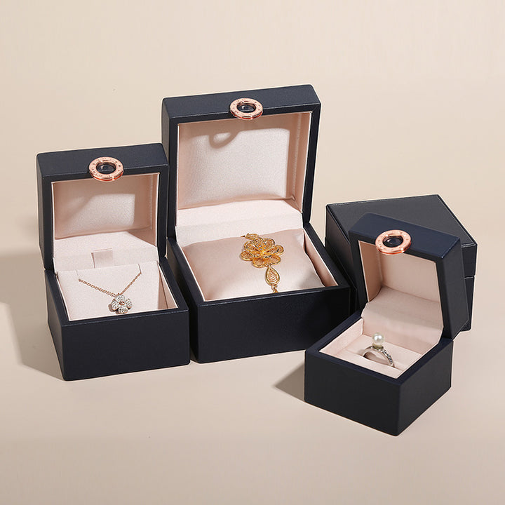 custom jewelry packaging